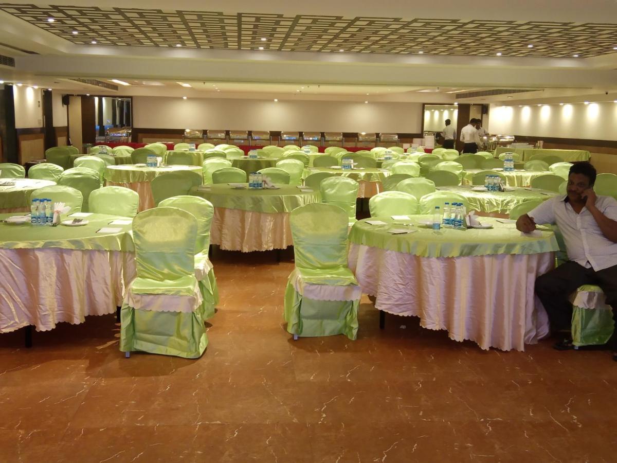 The Capital Hotel Гунтур Екстер'єр фото