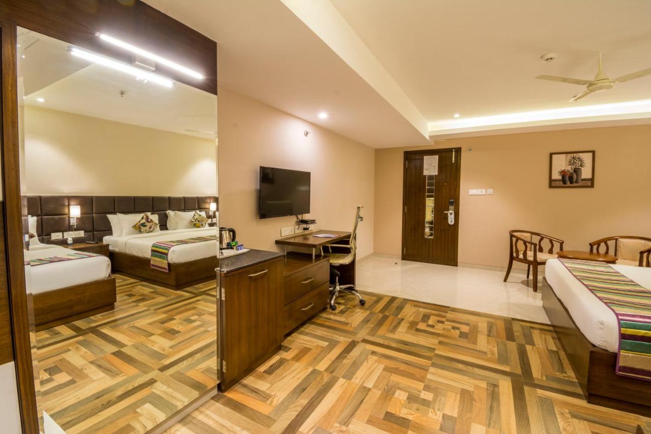 The Capital Hotel Гунтур Екстер'єр фото